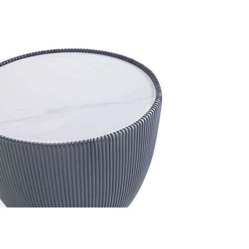 Mesa auxiliar tapizada redonda – Piel sintética plisada y base dorada, 4 colores, 1 persona